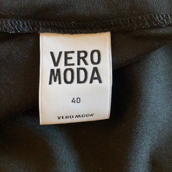 Vero Moda Little Black Dress with Gold Detail - Picture 4 of 5